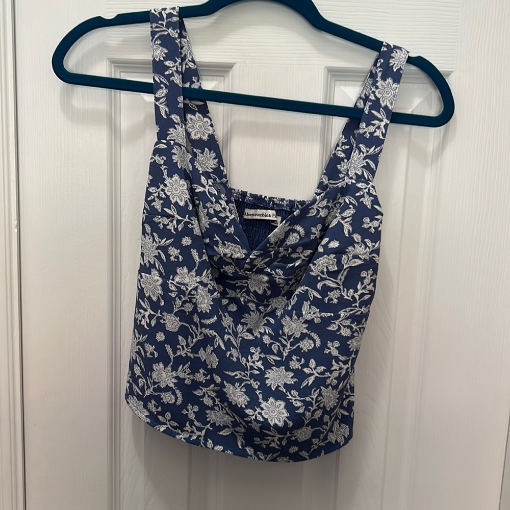 Abercrombie and Fitch top; size small